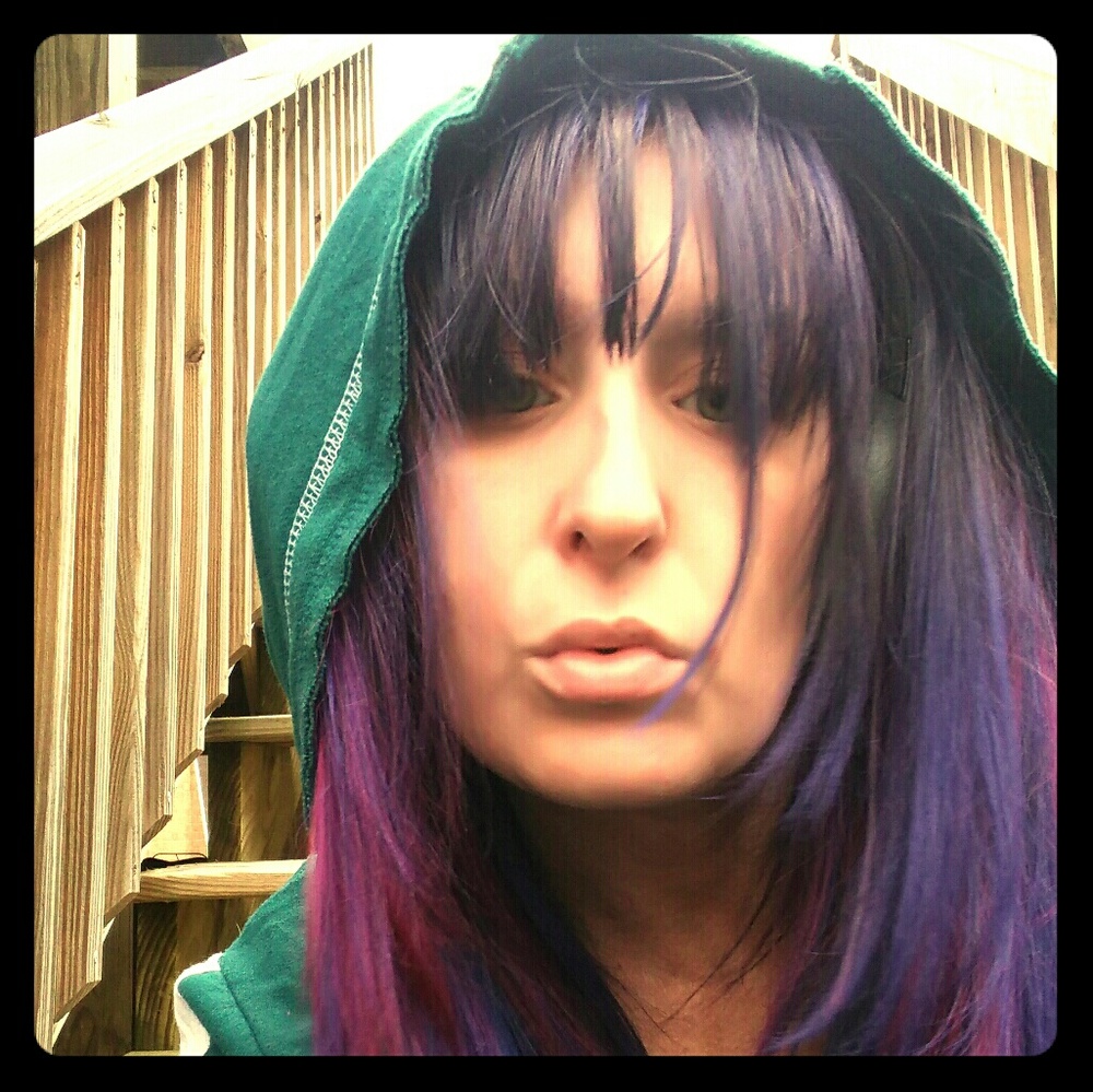 Meet your Posher, Jennifer/AddictedFashion